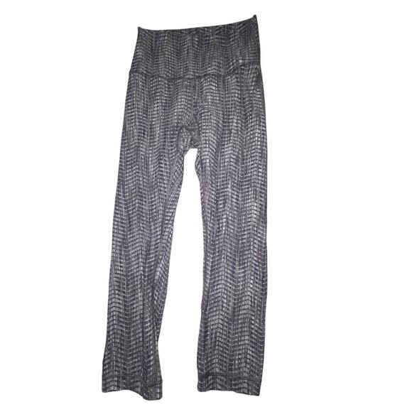 Womens Lululemon Wunder Under Crop (Hi-Rise) *21" Size 4 - Picture 3 of 7